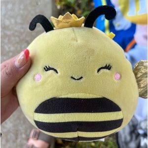 Bumblebee squishmallow